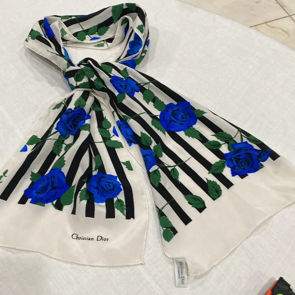 Christian Dior stole scarf 🧣 silk blue roses 🌹 vintage 80’s 58” by 11.5”